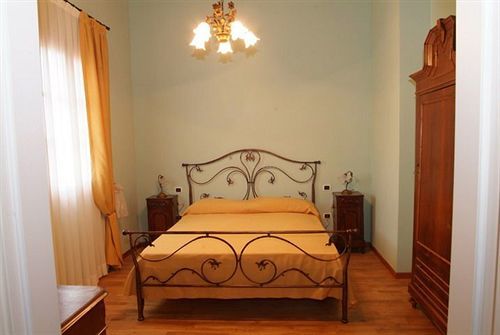 Villa Bongiovanni ซานโบนีฟาโช ภายนอก รูปภาพ