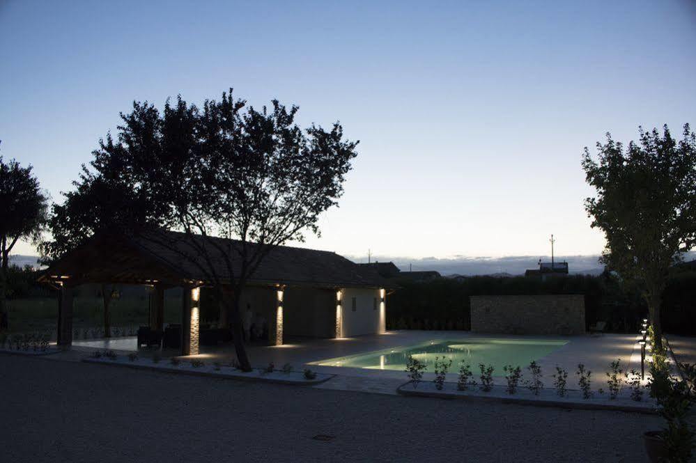 Villa Bongiovanni ซานโบนีฟาโช ภายนอก รูปภาพ